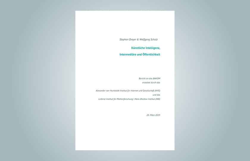 Cover des Berichts "Künstliche Intelligenz, Intermediäre und Öffentlichkeit. Bericht an das BAKOM"