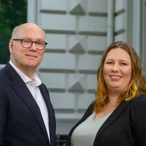 Porträt des Vorstands: Prof. Dr. Wolfgang Schulz und Kristina Hein