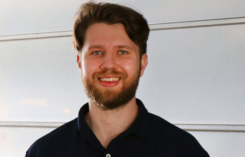 Portrait Lukas Barbutev